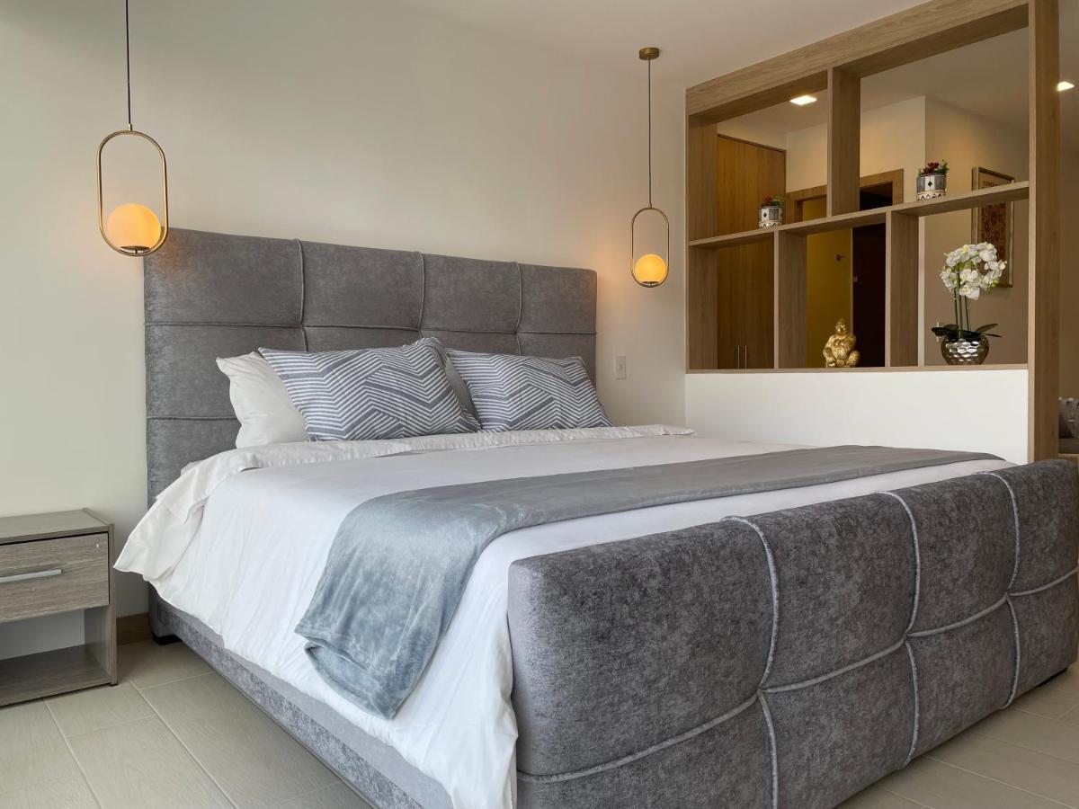 Nueva Suite-Piso 21 Vista La Carolina @One Quito Bagian luar foto