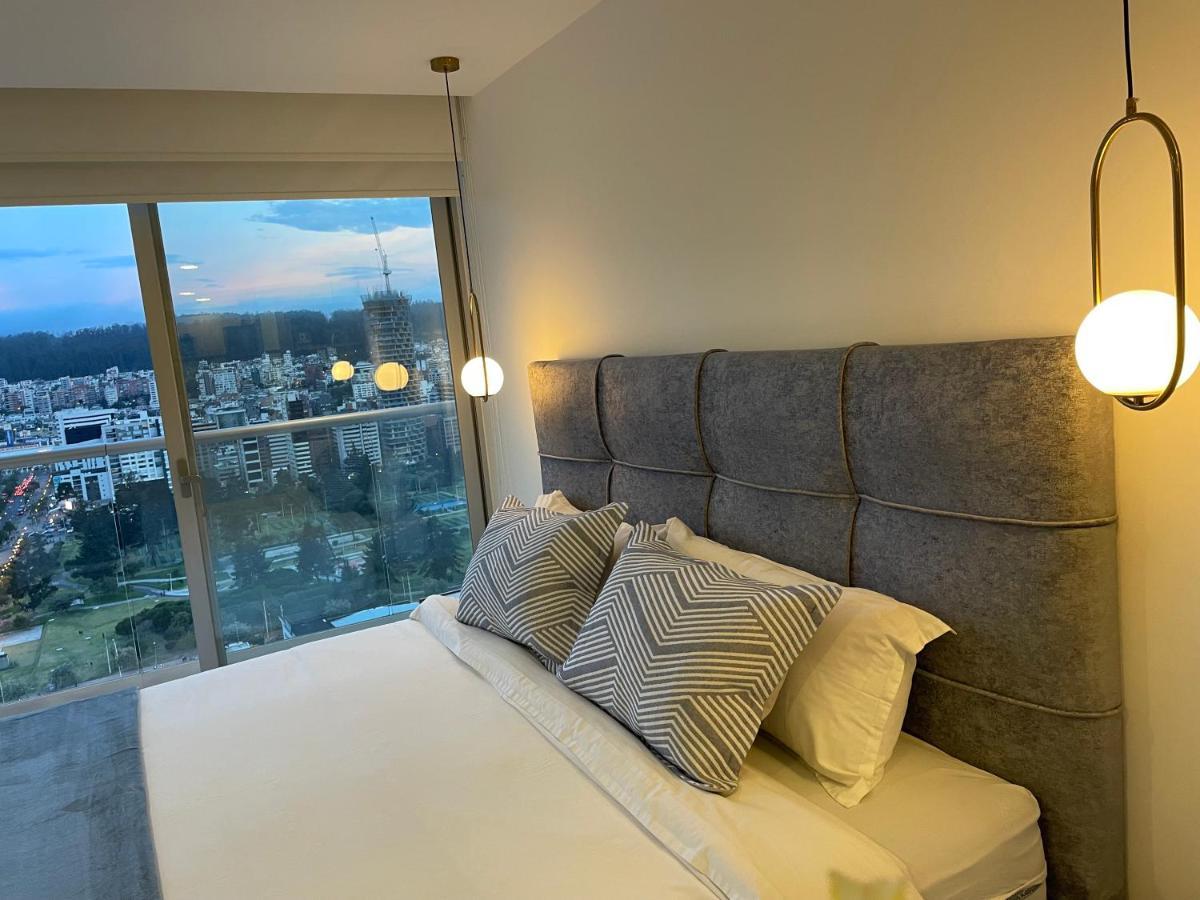 Nueva Suite-Piso 21 Vista La Carolina @One Quito Bagian luar foto