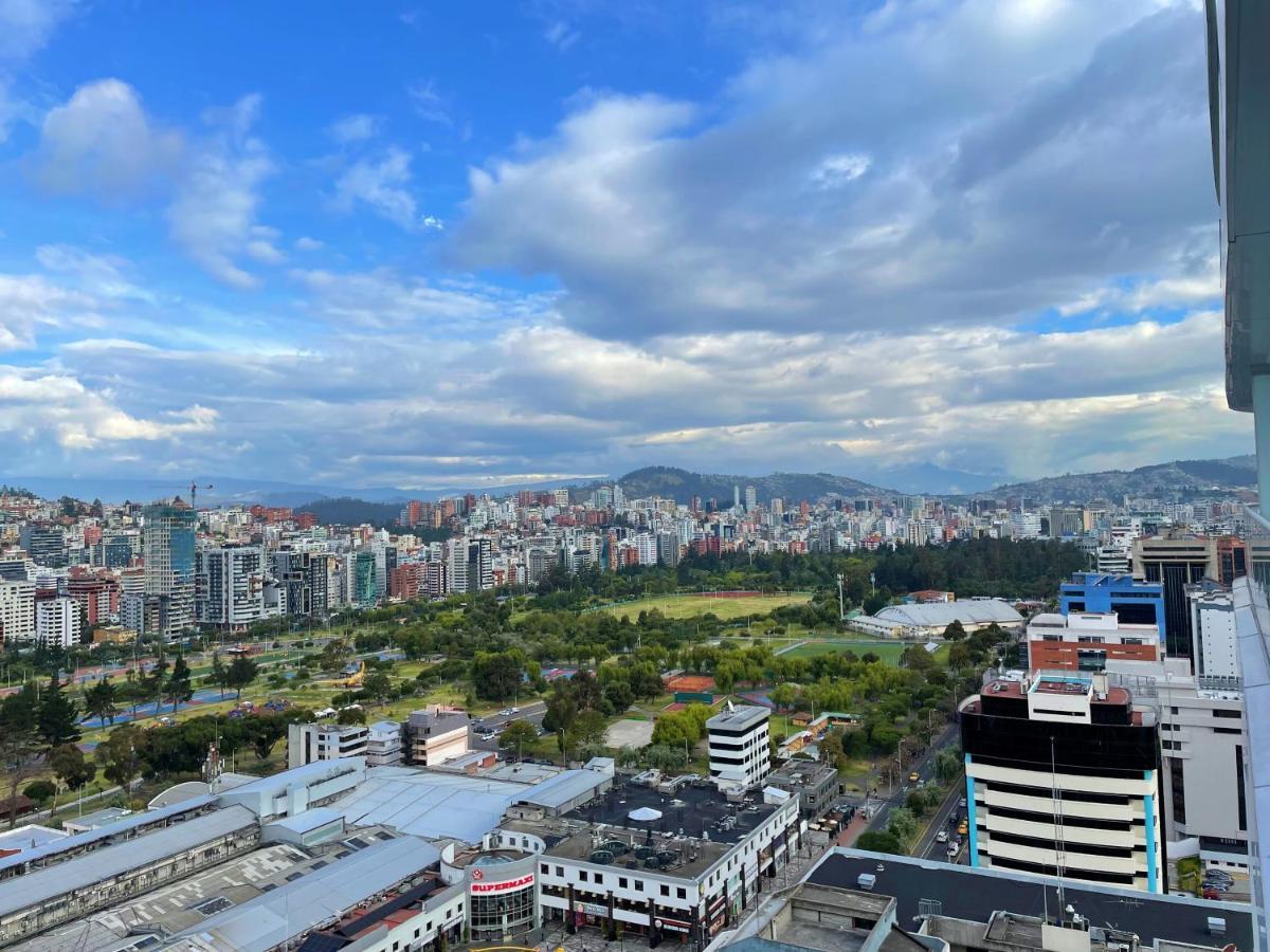 Nueva Suite-Piso 21 Vista La Carolina @One Quito Bagian luar foto