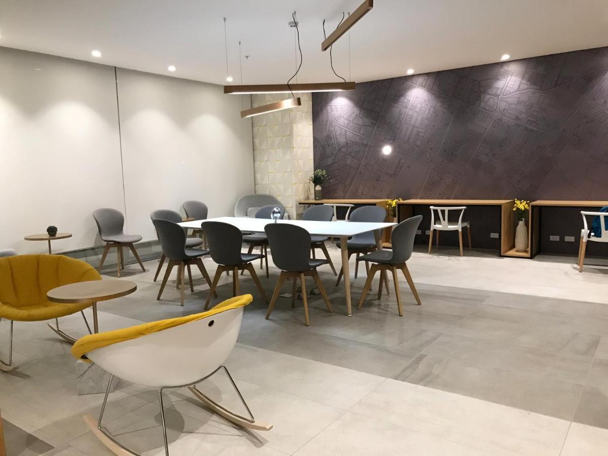 Nueva Suite-Piso 21 Vista La Carolina @One Quito Bagian luar foto