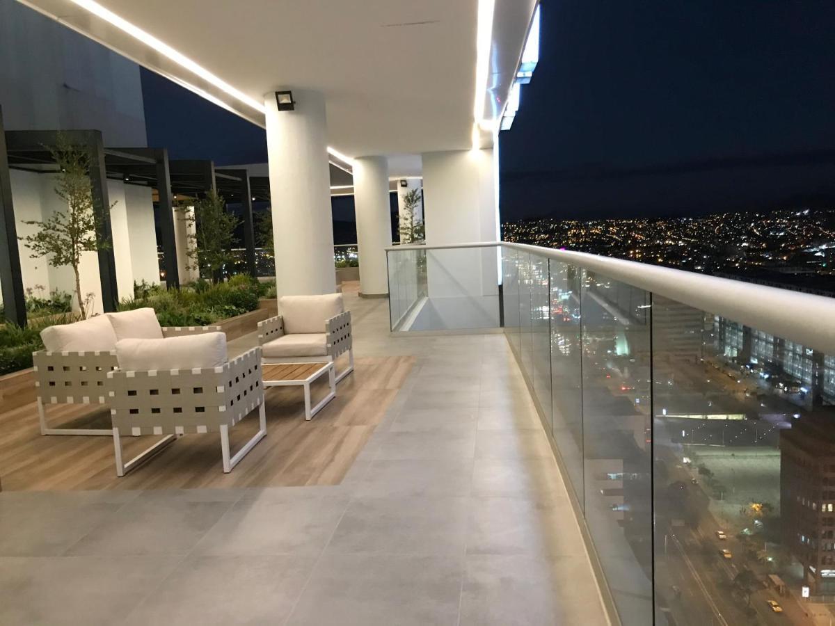 Nueva Suite-Piso 21 Vista La Carolina @One Quito Bagian luar foto